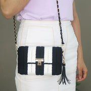 Plastic Canvas Bag Kit- V-Bag